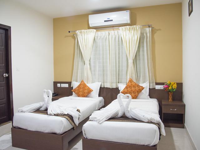 Gemars Comforts Bed and Breakfast Mysore Exteriör bild